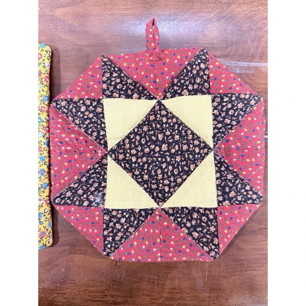 Vintage 3-Quilted Pot Holders